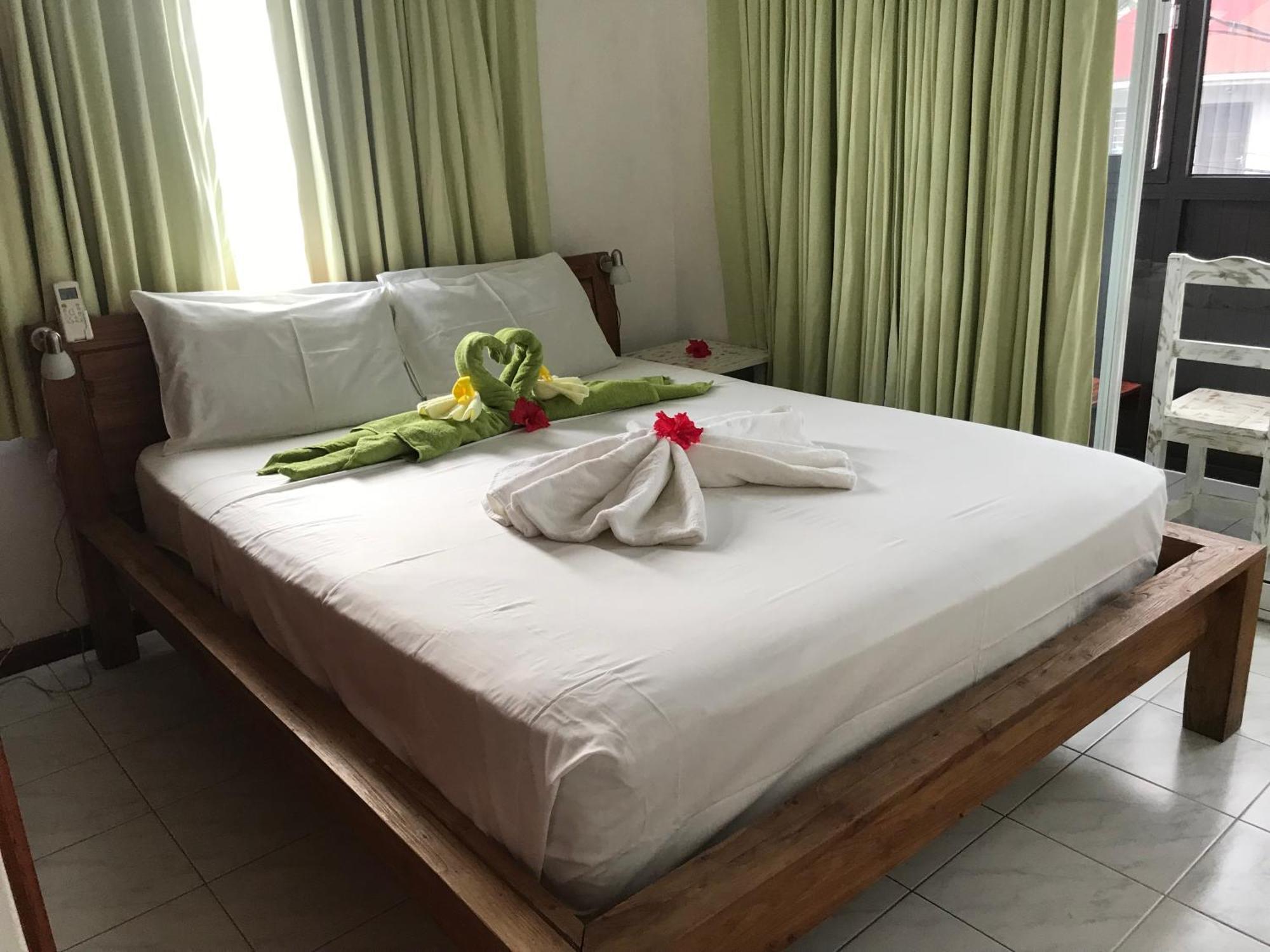 Royale Self Catering Apartamento